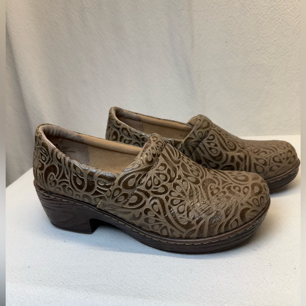 Earthy Bohemian Brown Tooled Leather Clogs BOC Peggy Paisley Slip Ons Work Play